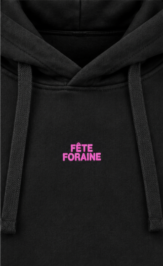 Schwarzer Hoodie mit Herz